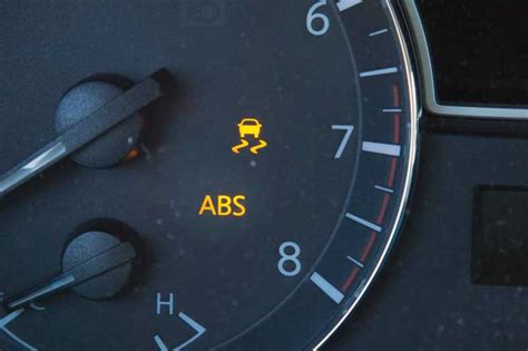 i was stopped at a red <b>light</b> <b>and</b> it was raining. . 2014 ram 1500 abs and traction control light on